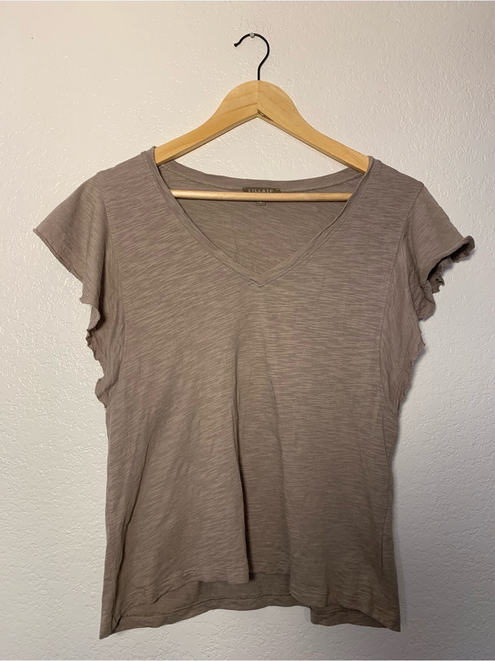 Lilla P V-Neck Short Sleeve Tee in Taupe Brown | Cotton Modal Blend | S